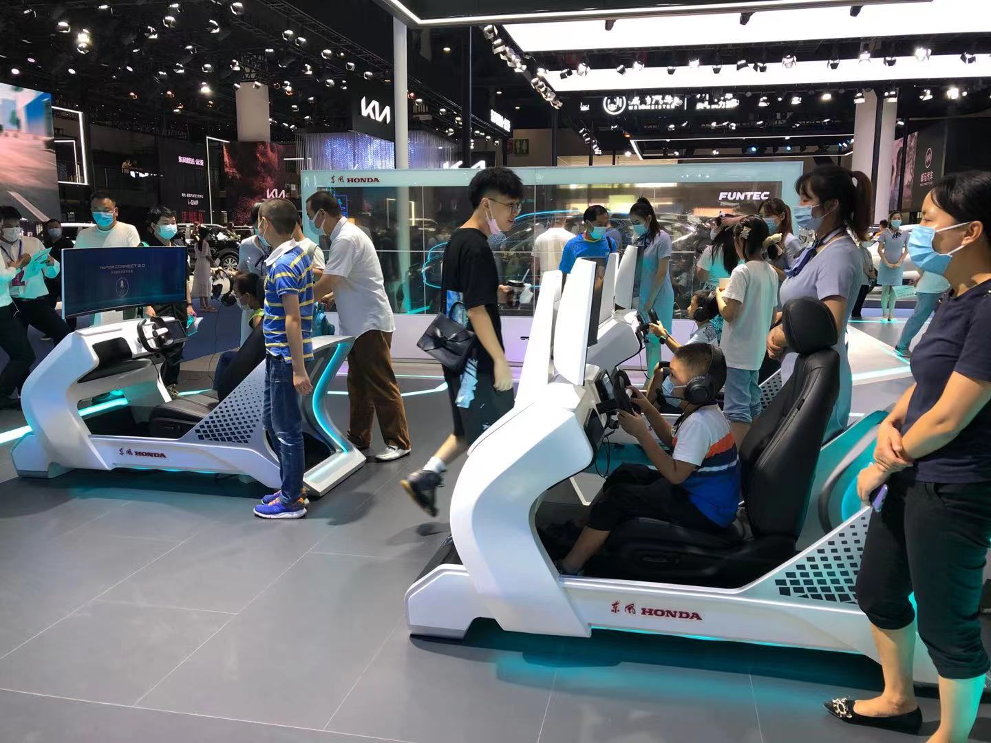 成都车展6.jpg 成都车展6.jpg